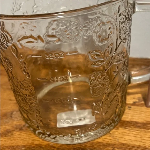 CWC Glass Measuring Cup - Picture 10 of 12